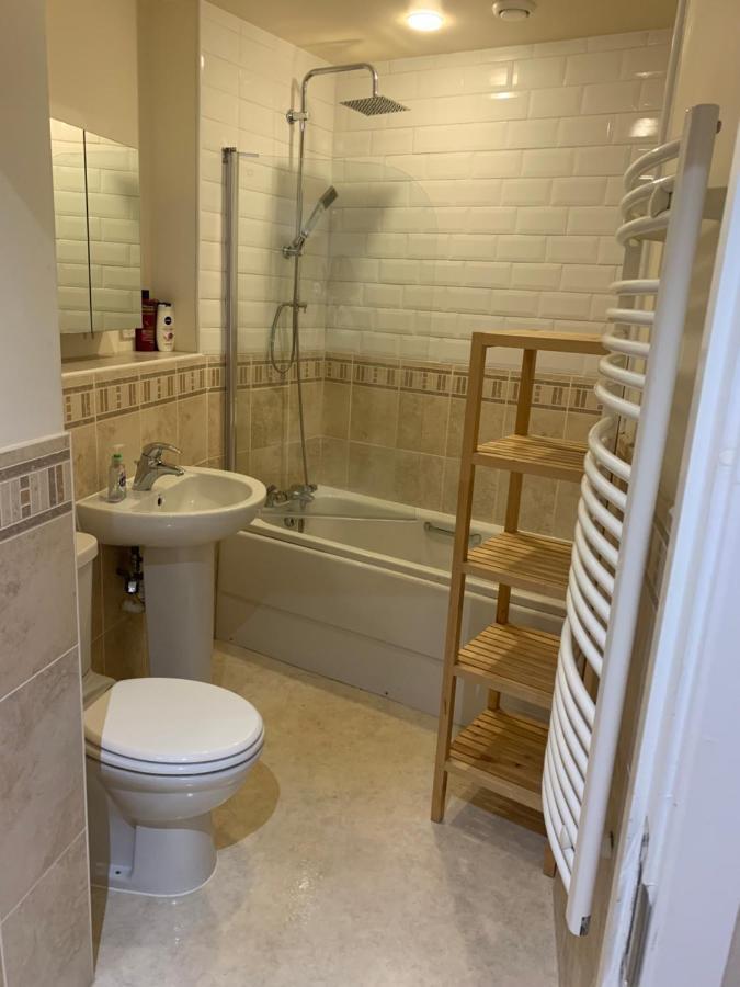 Entire Town Centre 2 Bedroom Apartment Very Close To Beach Bournemouth Exterior foto