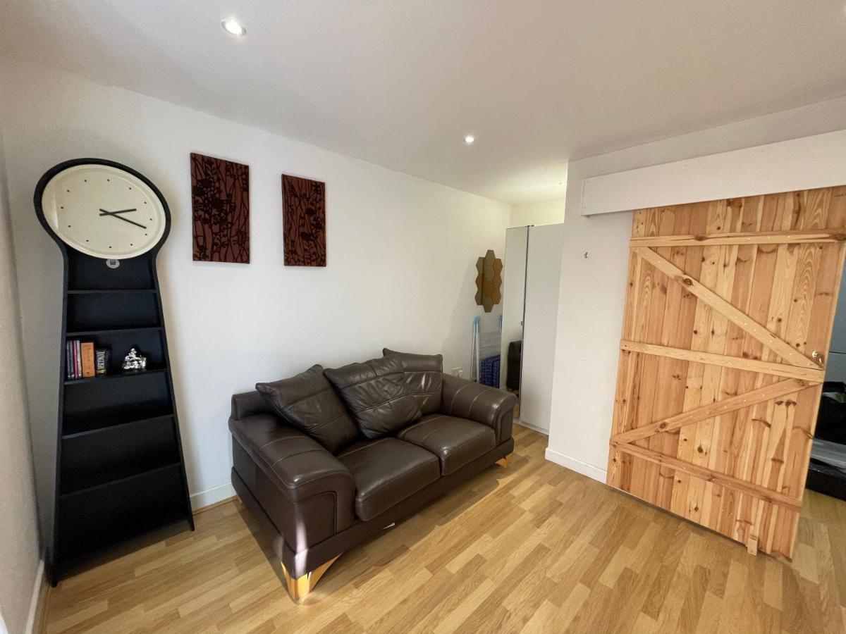 Entire Town Centre 2 Bedroom Apartment Very Close To Beach Bournemouth Exterior foto