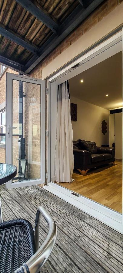 Entire Town Centre 2 Bedroom Apartment Very Close To Beach Bournemouth Exterior foto